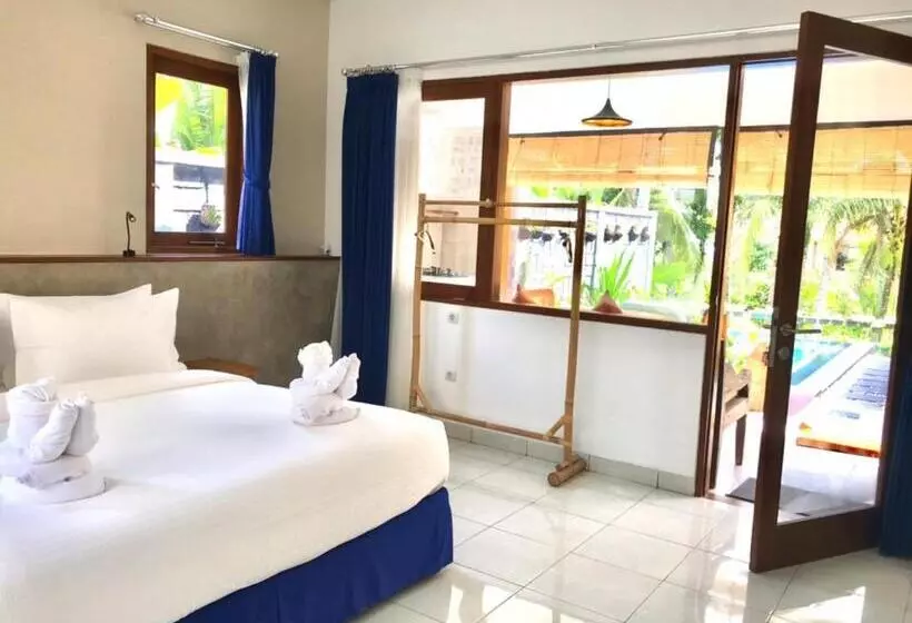 Majatalo Rumah Taman Kutuh