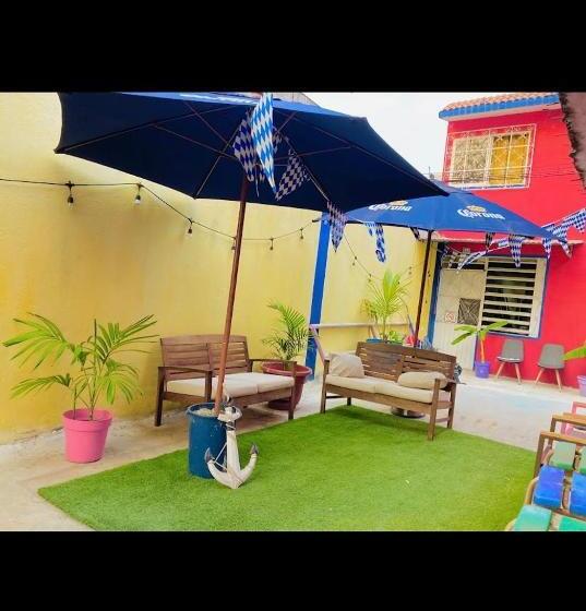 پانسیون Tropical Dreams