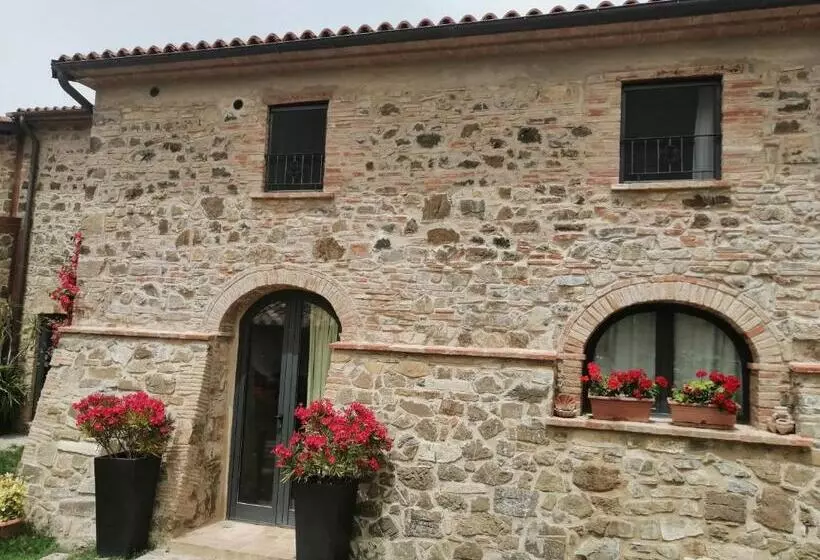 ペンション Vecchio Casale Quercetino   Androne