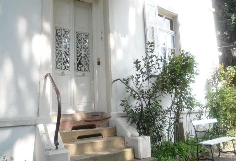 بنسيون Villa Martha