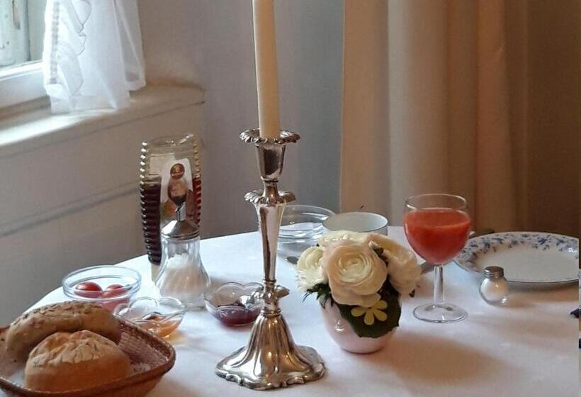 بنسيون Villa Martha