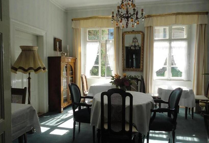 بنسيون Villa Martha