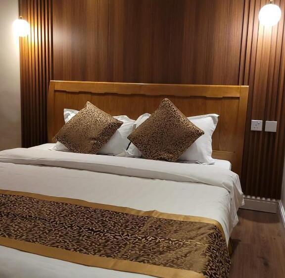 فندق رويال مالجا الجبيل   شركة الاجنحة الرائدة Royal Malaga