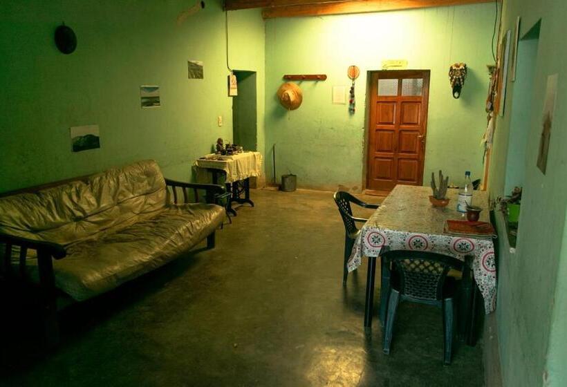 Acusi Hostel Camping