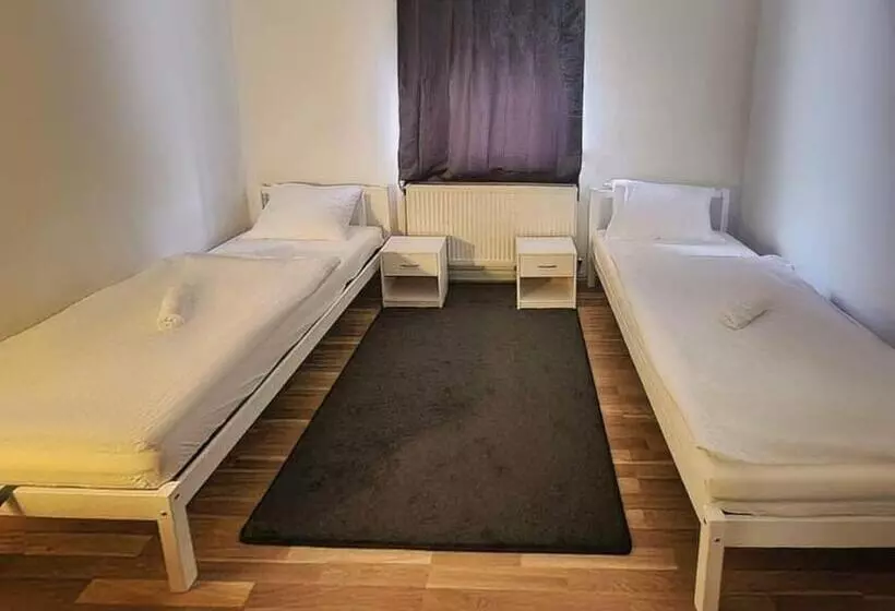 هاستل Adelin Vienna