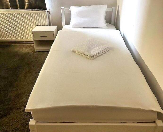 هاستل Adelin Vienna