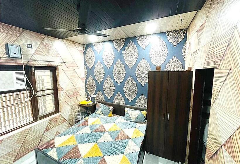 Endless Town    Hotel & Homestay    Lpu Law Gate, Green Velly    For Family, Parents, Students, Coup