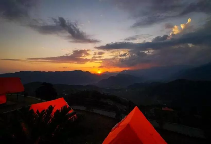 هتل Dhikidada Resort