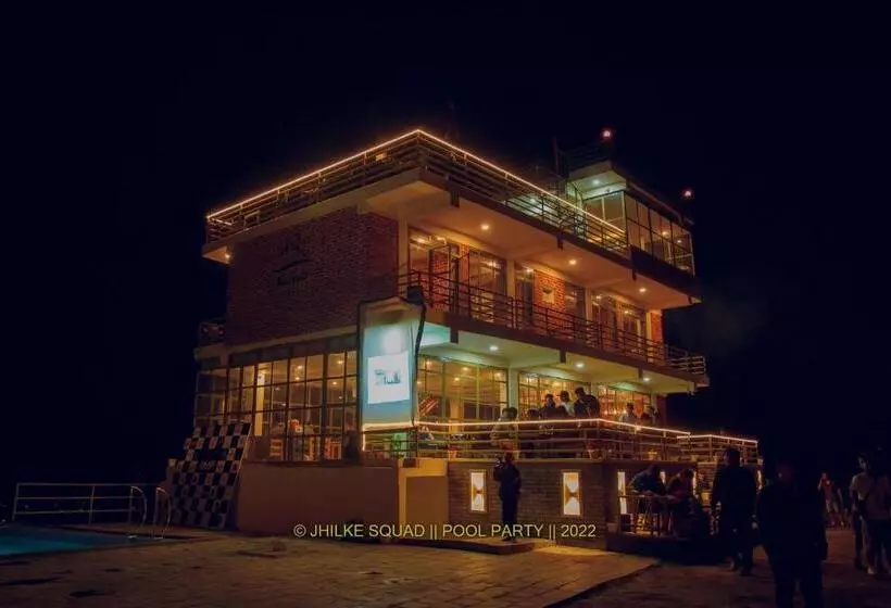 هتل Dhikidada Resort