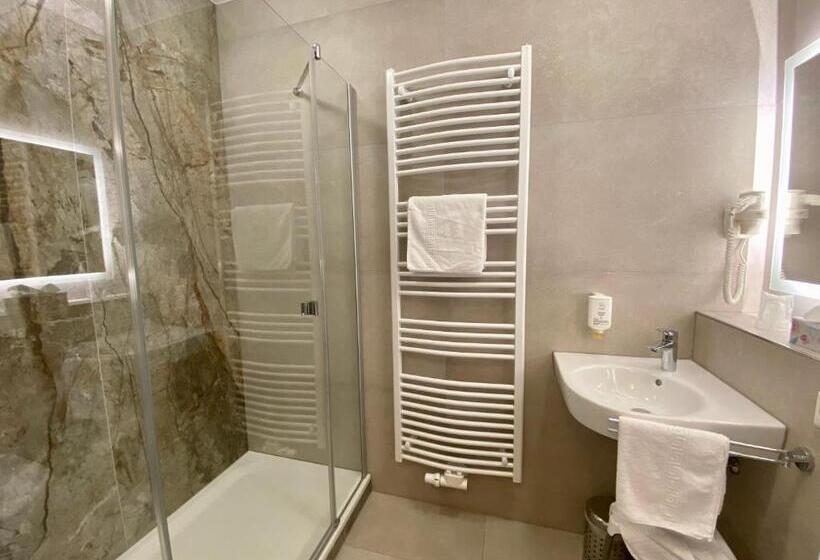 בית מלון כפרי Gasthof Drei Schwanen