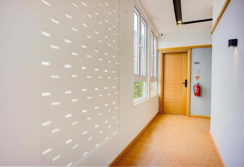 בית מלון כפרי Oyo 93064 Alhesa Residence