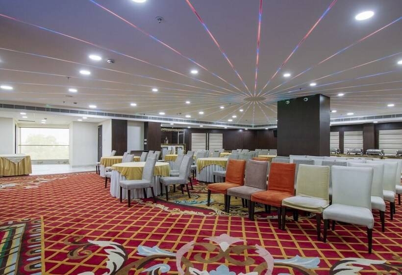 فندق Treebo Trend Grenville Near Udyog Vihar