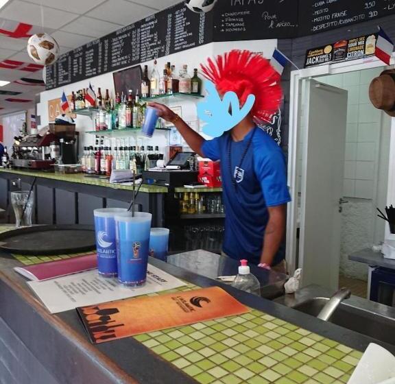 Пансион Room In Mobile Home   The Mobil Home De 4 4m