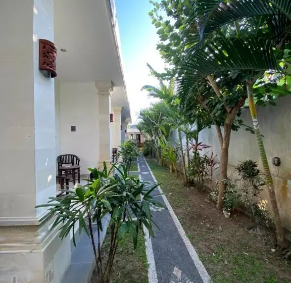پانسیون Urban Jungle Beach House