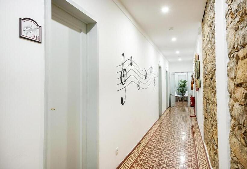 مسافرخانه Loulé Coreto Guesthouse