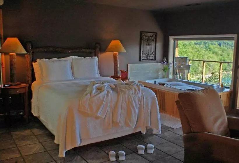 ホテル Beaver Lakefront Cabins   Couples Only Getaways