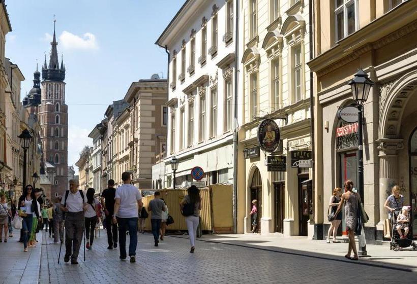 هتل Berry Apartments