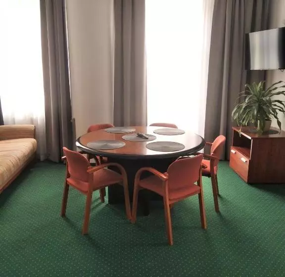 ホテル Centrum Szkoleniowo Konferencyjne Społem