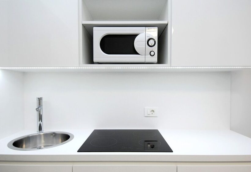 هتل Galeria River