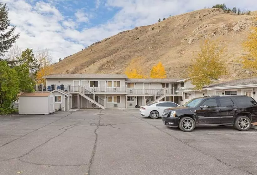 هتل Miller Park Lodge
