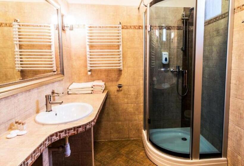 فندق Stara Garbarnia