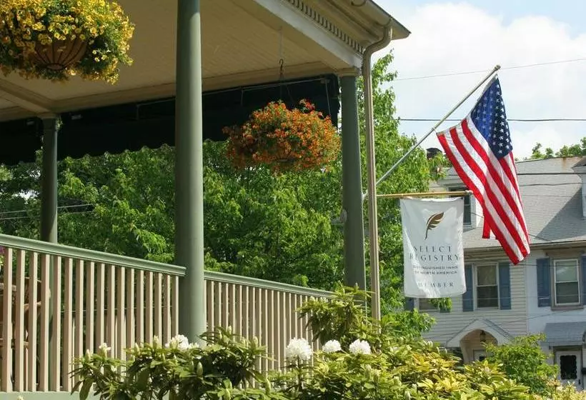 ホテル The Lafayette Inn