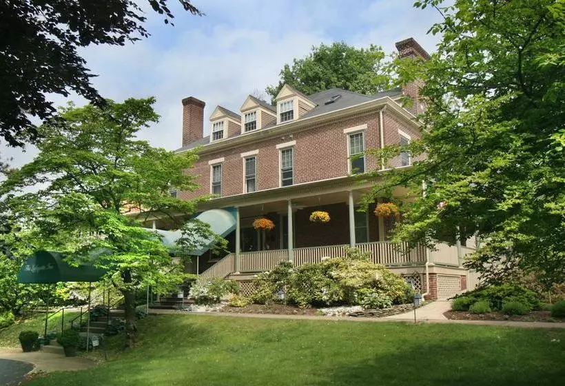 ホテル The Lafayette Inn