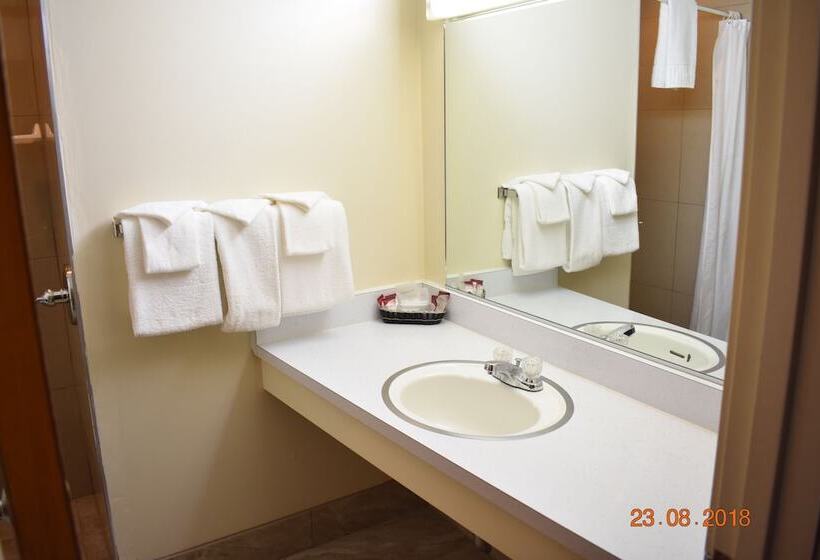 Отель White Chief Mountain Lodge