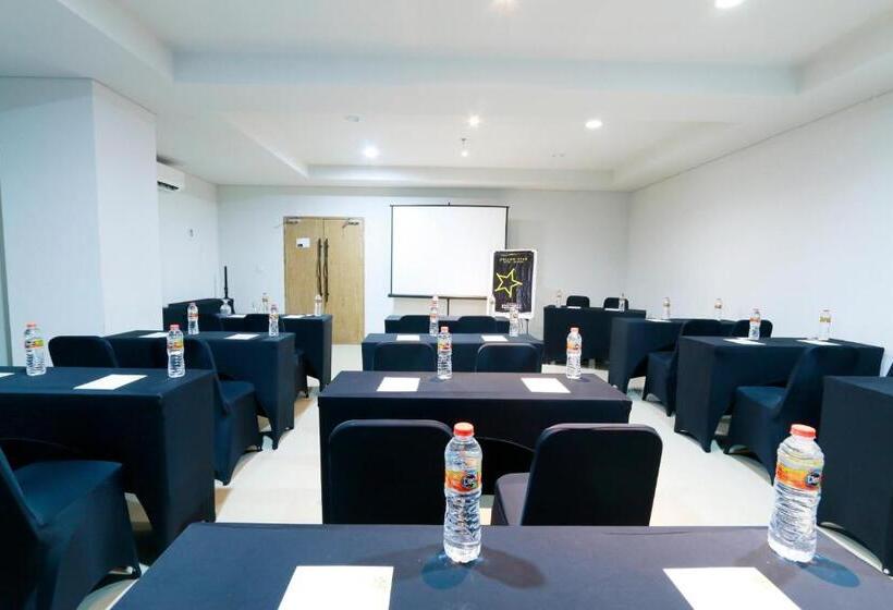 فندق Yellow Star Gejayan