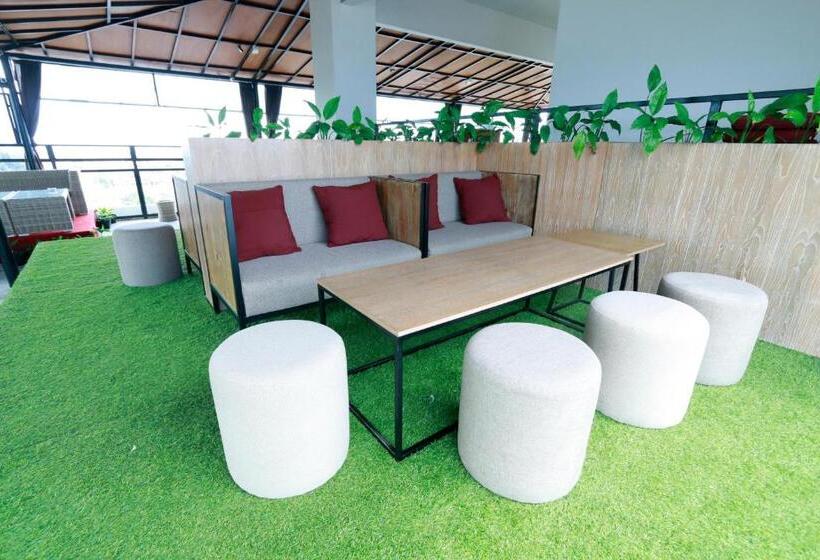 فندق Yellow Star Gejayan