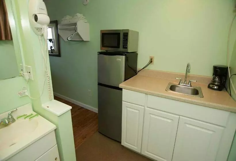 Marguerite Motel