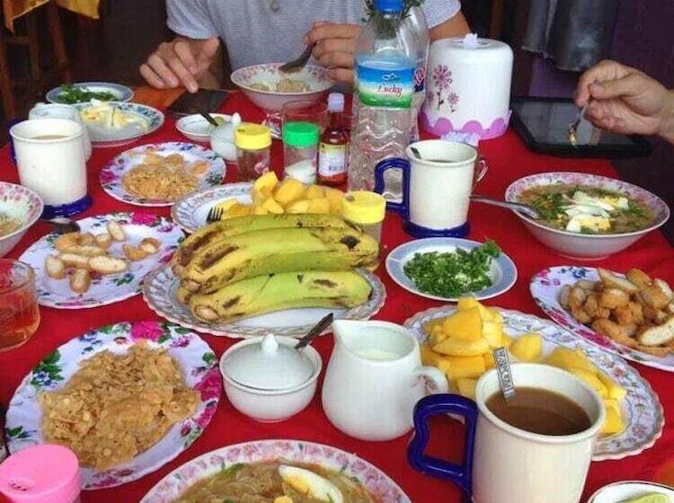 Pensionat Royal Flower Guest House