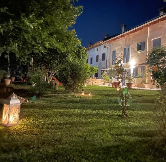 ベッドアンドブレックファースト La Valle Incantata