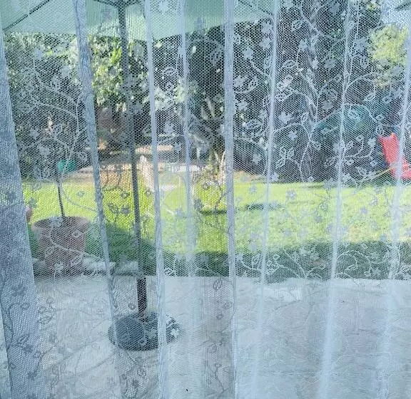 ベッドアンドブレックファースト La Valle Incantata