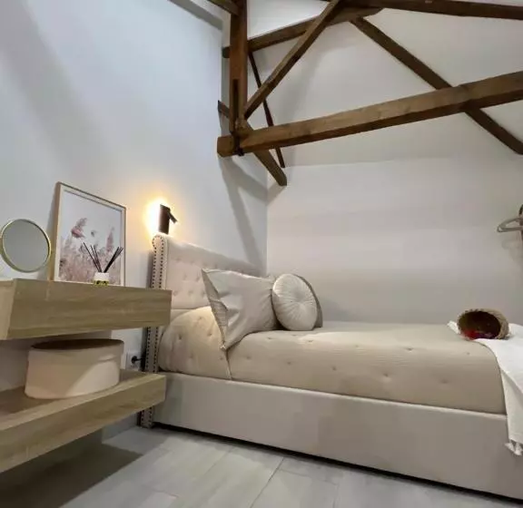 Aamiaismajoitus (B&B) Suites Chic Cozy