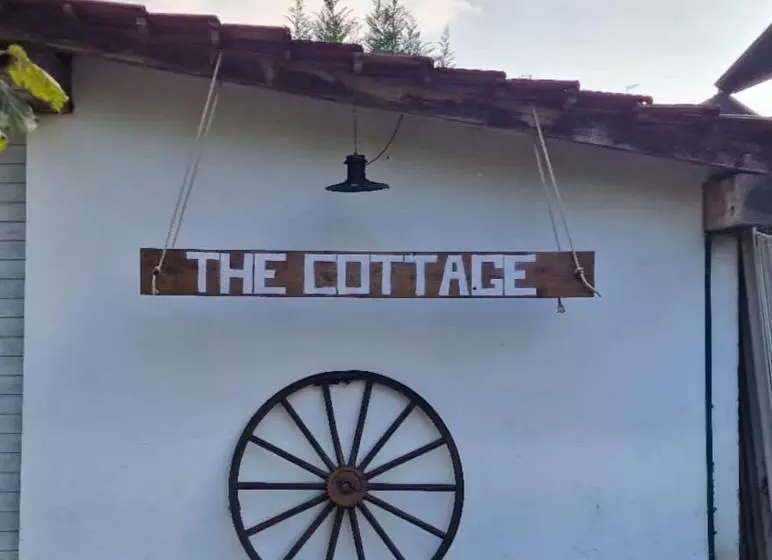 ベッドアンドブレックファースト The Cottage