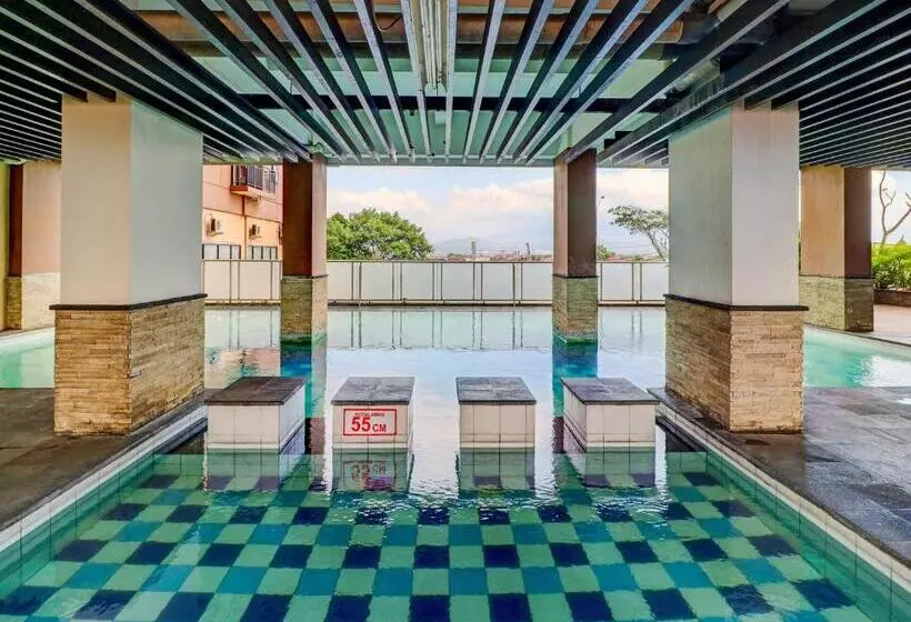 هتل Oyo Life 92735 Apartemen Tamansari Panoramic By Santuy