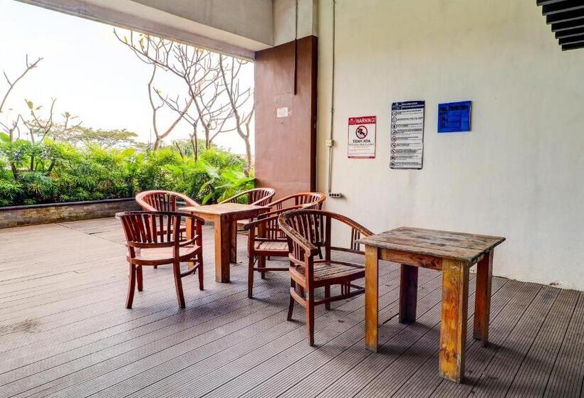 هتل Oyo Life 92735 Apartemen Tamansari Panoramic By Santuy