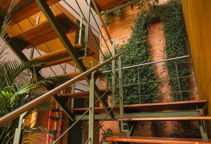 בית מלון כפרי Valjala