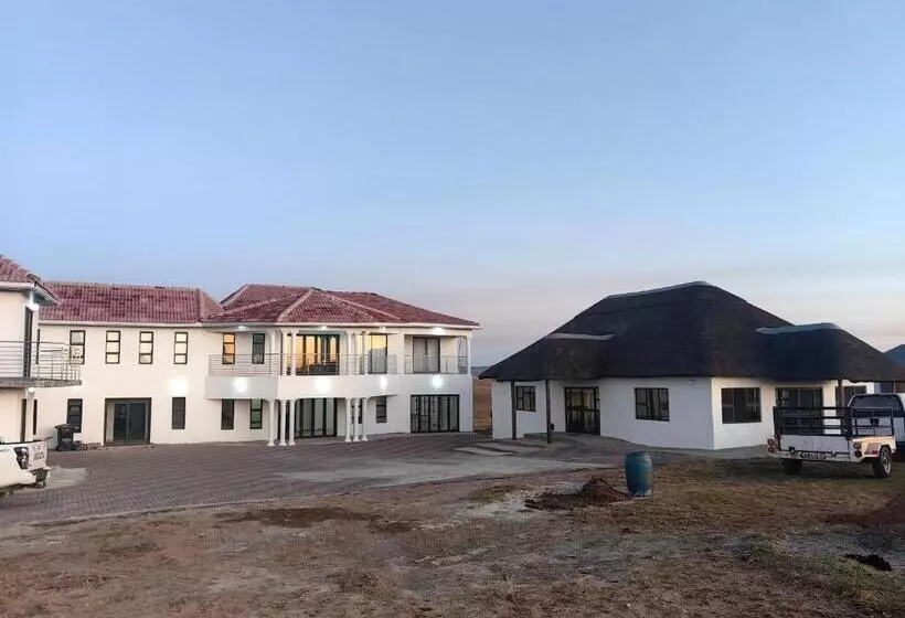 Majatalo Ngqamakwe Luxury Guest House And Conference Centre