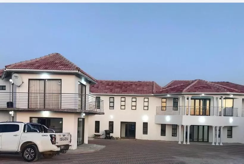 Majatalo Ngqamakwe Luxury Guest House And Conference Centre