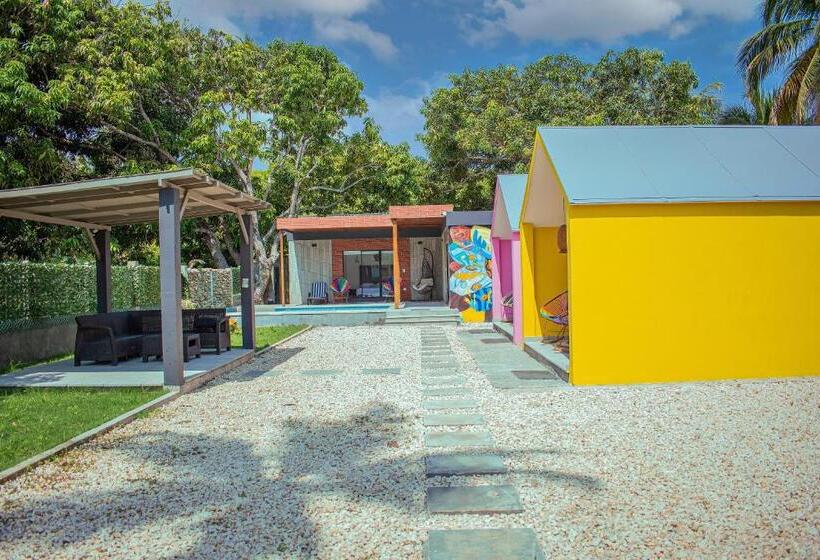 Resort Cabañas Mambo Beach