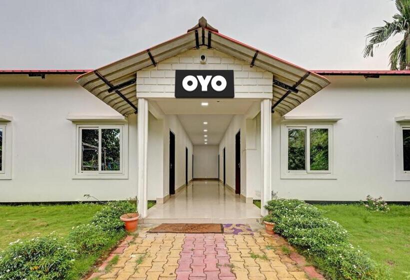 Hôtel Collection O Long Acres Resort