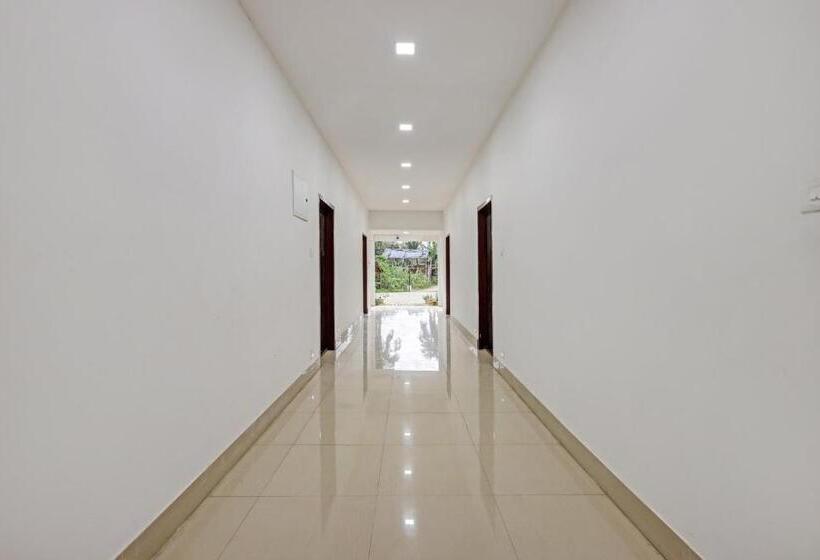 Hôtel Collection O Long Acres Resort