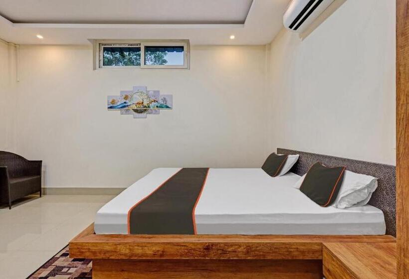 Hôtel Collection O Long Acres Resort