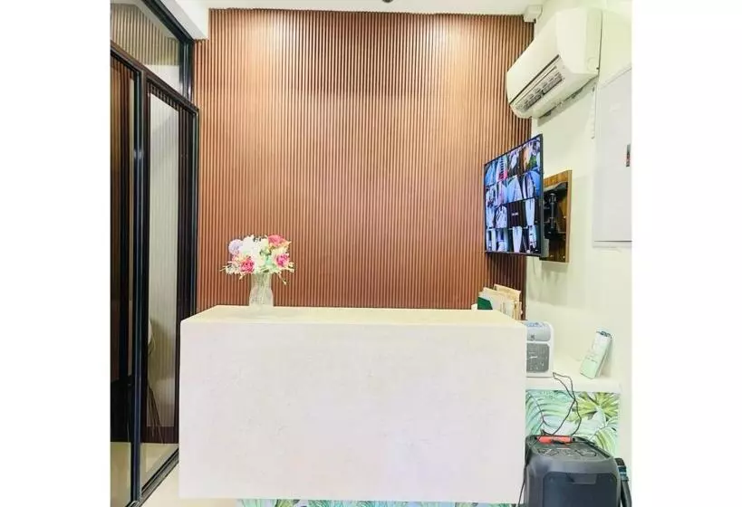 Hotelli Oyo 1008 Armond Bed And Breakfast