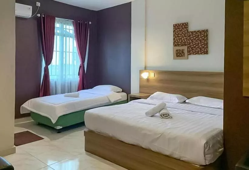 ホテル Reddoorz Syariah @ Jl D I Panjaitan Batu 7 Tanjung Pinang