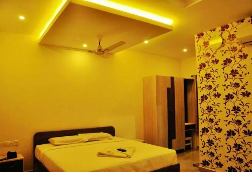 Hotelli Shrees, Perundurai