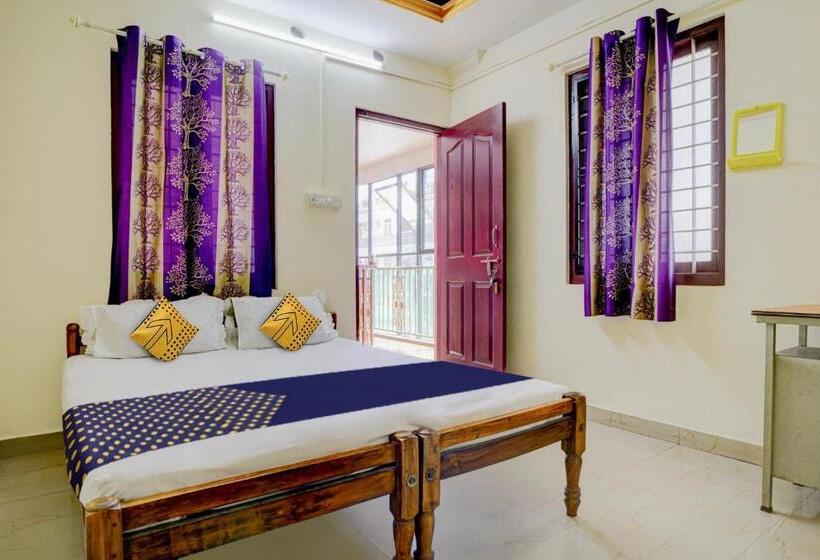 Hotelli Spot On Chalil Tourist Home