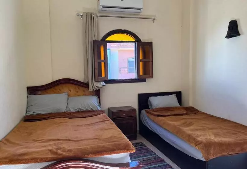 Malaz Motel